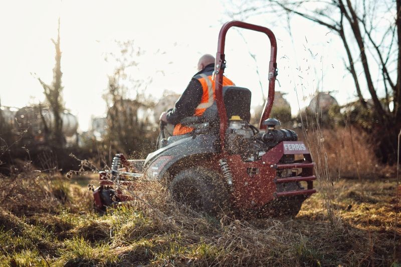 Best Buy of the Month: Discover the Ferris ISX2200 Ride-On Mower